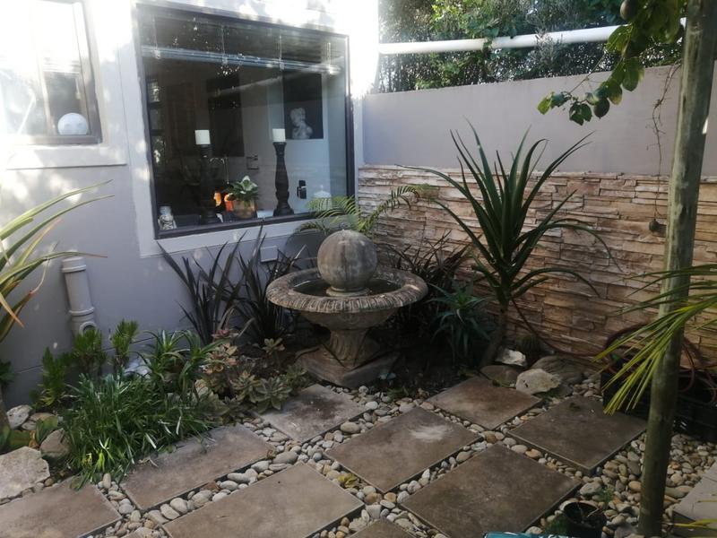 3 Bedroom Property for Sale in Stilbaai Wes Western Cape